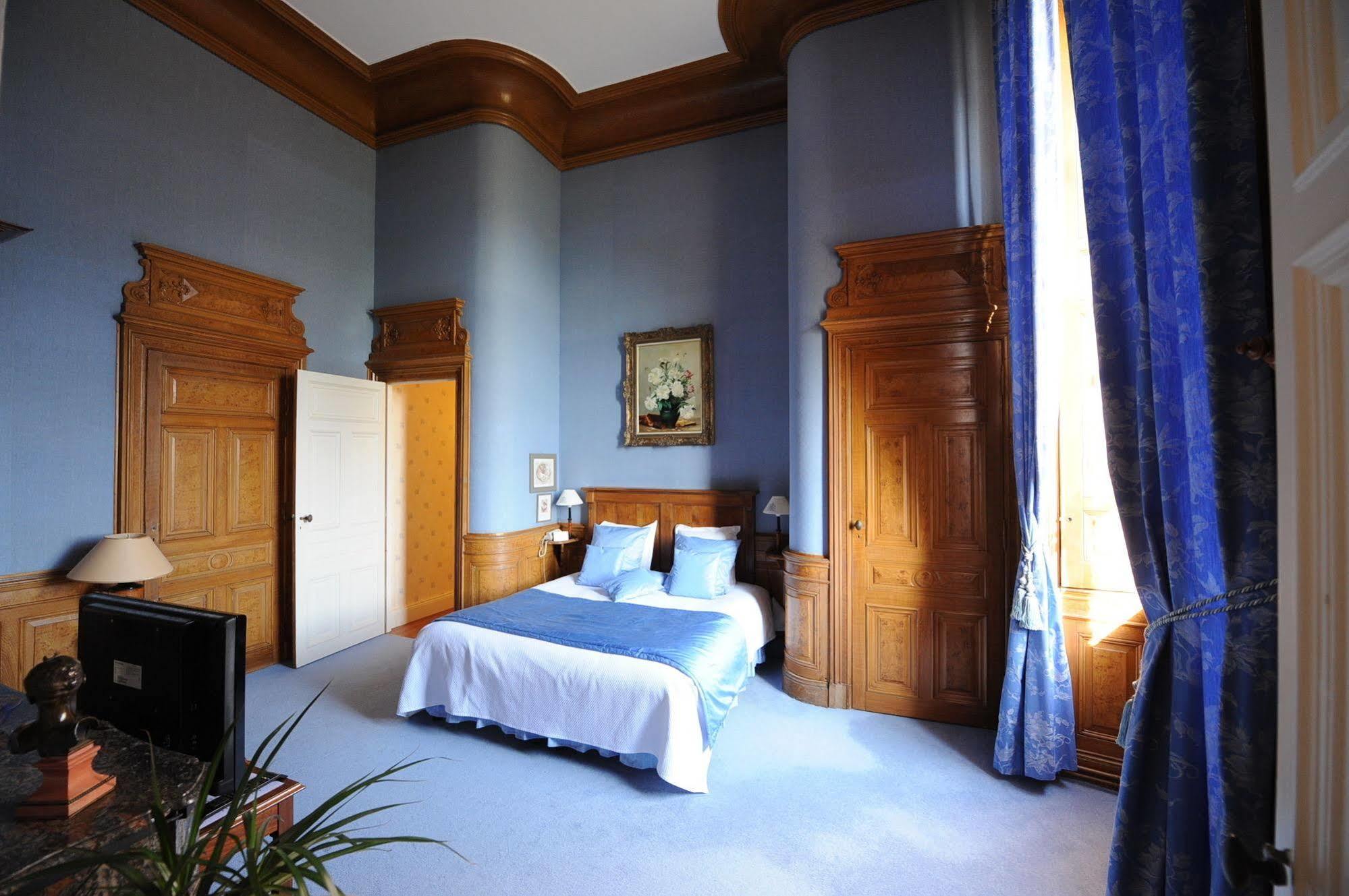 Chateau De Curzay Экстерьер фото